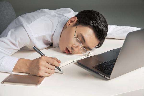 社群运营揭秘：揭秘社群运营人员经常加班的原因图1