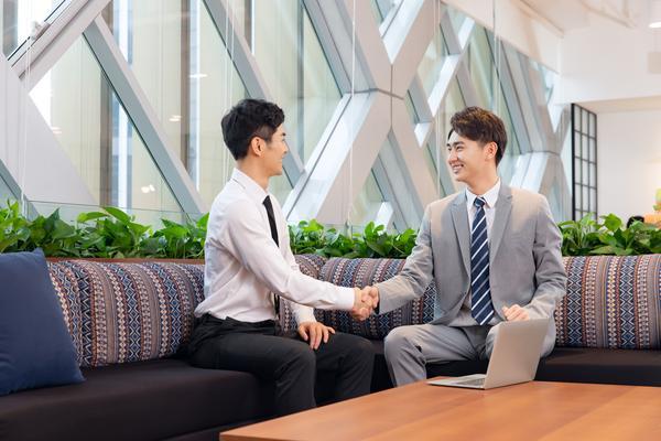 管理培训行业营销经理年薪：如何提高职场竞争力？图1