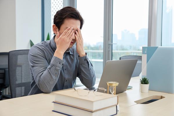 银行营销管理培训生工作强度高,加班频繁吗?图1