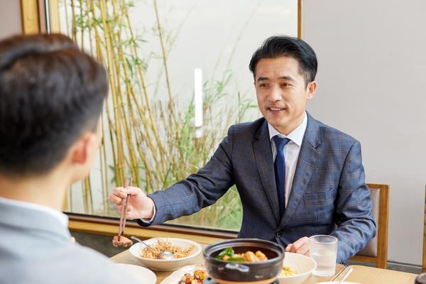 构建高效交流平台，实现整合营销策略 图1