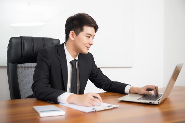炒面摆摊营销策略：如何在繁华商圈吸引顾客的心图1
