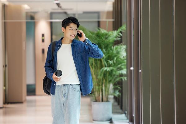车贷审批周末银行会打电话回访吗？专业解析 图2