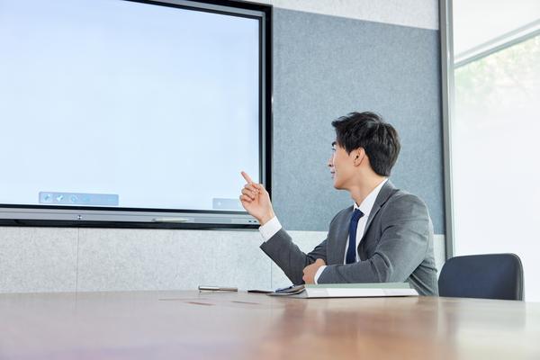 探索青年社群运营策略，助力青春成长 图1