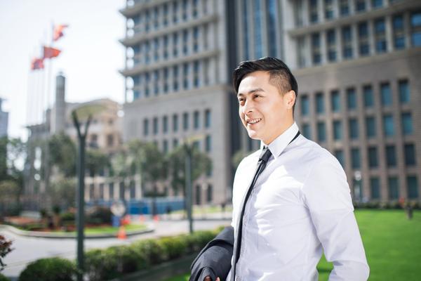 早期巴巴的营销策略:从翻译工具到电子商务巨头图1