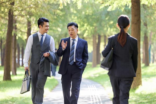 氢能源汽车行业：迈向未来的人民通勤利器图1