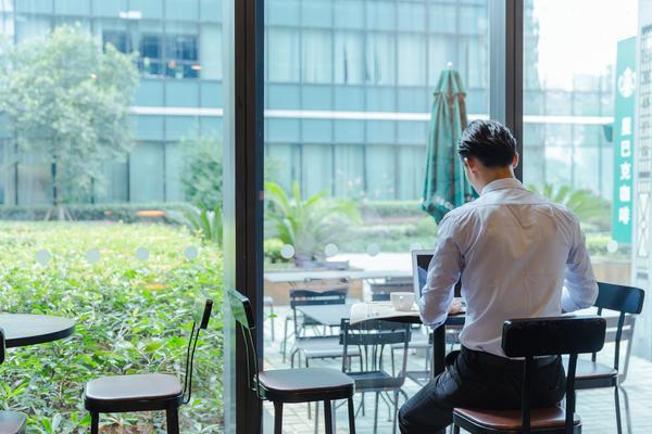 《轻松幽默,社群运营的绝佳文案创意》图1