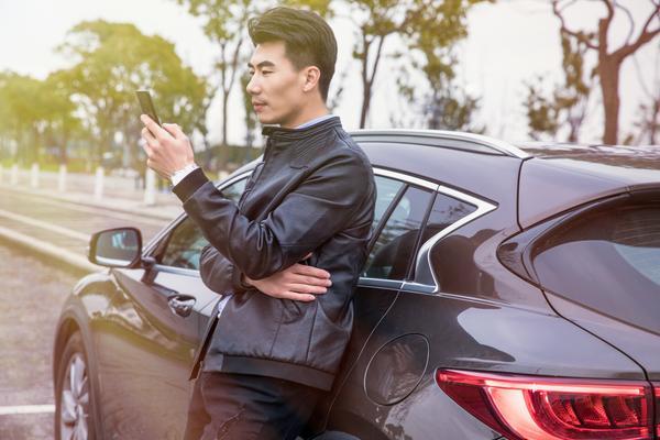 《白领手机营销策略研究报告:针对职场人群的营销策略探讨》 图2