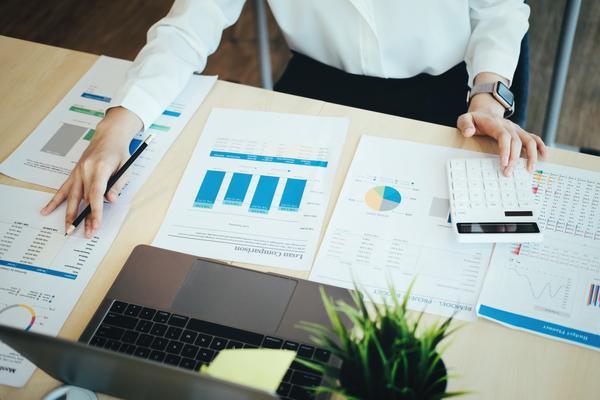 天风证券股价持续下行原因解析|券商股价波动影响因素 图2