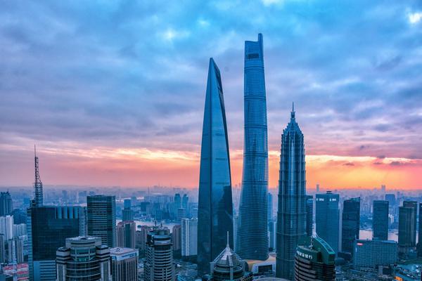 惊喜礼物盒店铺营销策略-项目融资与商业创新的成功路径 图2