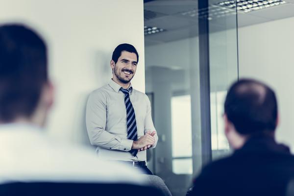 如何有效运营社群：从规则到活动策划的全面